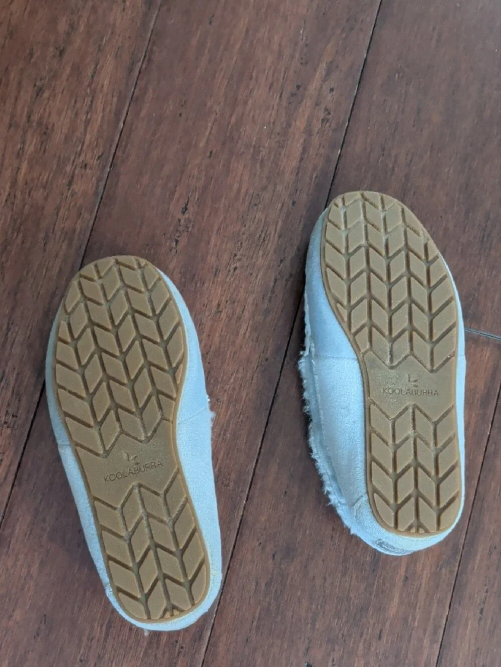 Koolaburra Plush Lined Moccasins — Light Blue, No Tag For Size-meauring Youth13